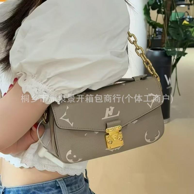 Womens Genuine Leather Crossbody Bag Fashion Versatile Shoulder Large Capacity Khaki Series