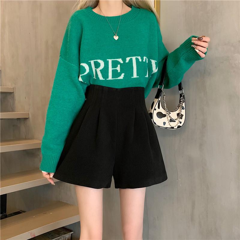 Women's Black Woolen A-line Wide-leg Plus Size High-waist Slimming Bootcut Casual Shorts