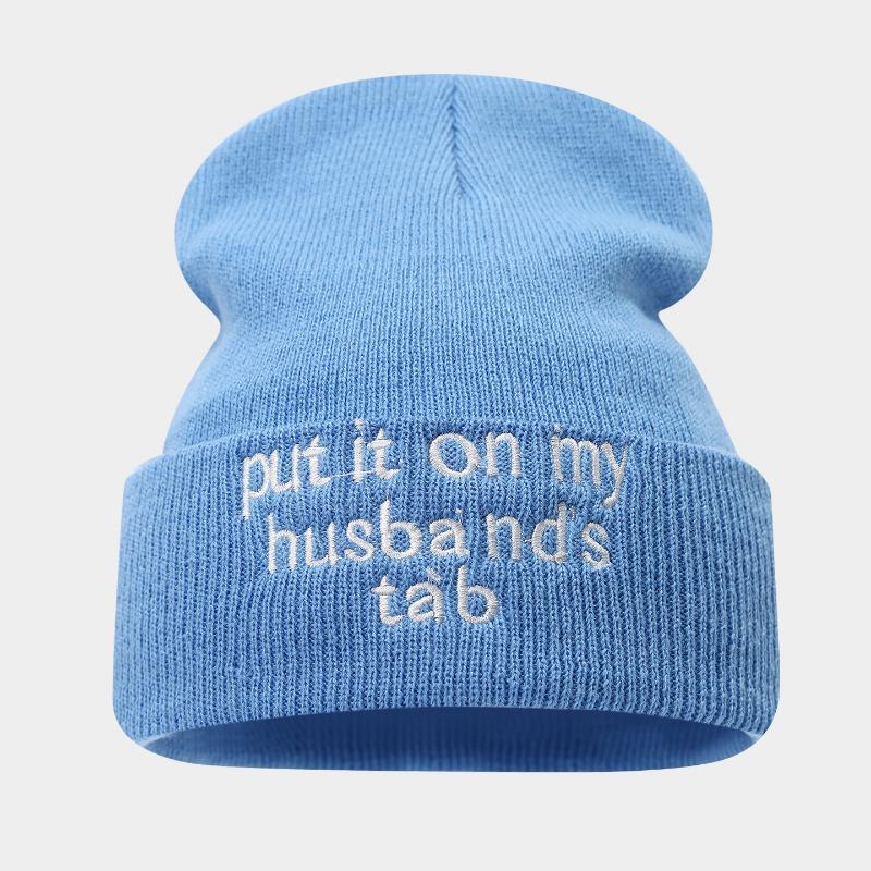 New letter embroidery brimless stacking hat men's and women's simple versatile ear protection knitted hat couple wool hat