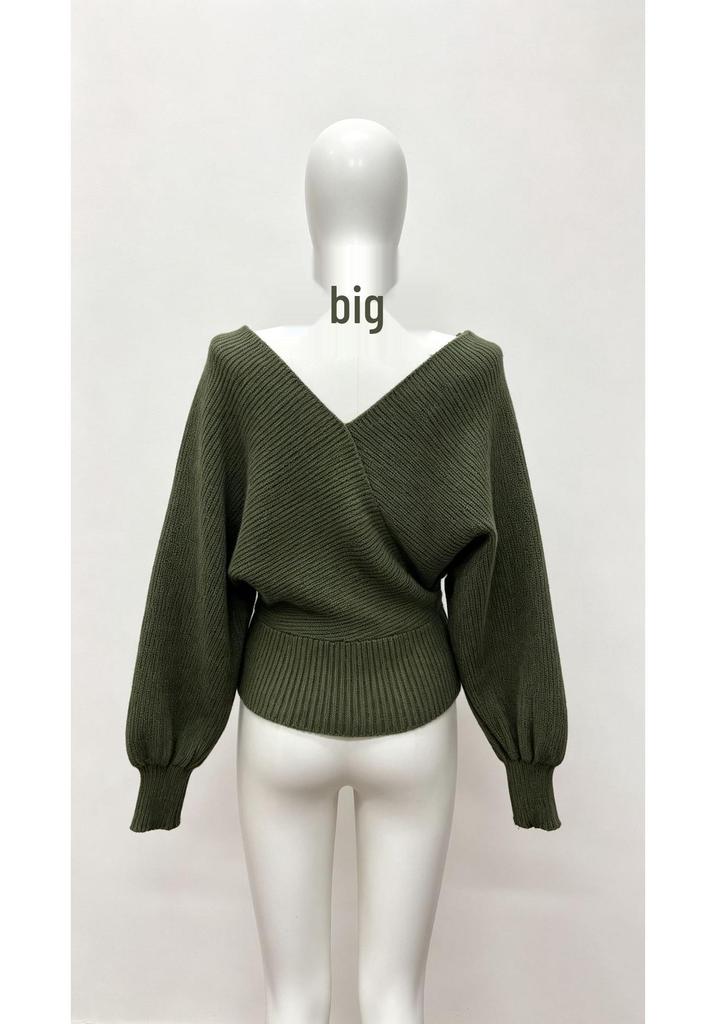2025 Autumn/Winter V-neck European-American Designer Two-piece Look Knit Sweater with Subtle Sexy Design
