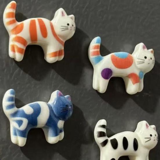 Cat Fridge Decorations 5Pcs Cartoon Refrigerator Magnet Set, Hand-painted Kitten for Whiteboard Photo Holders Locker Whiteboard, Kitchen Decoration
