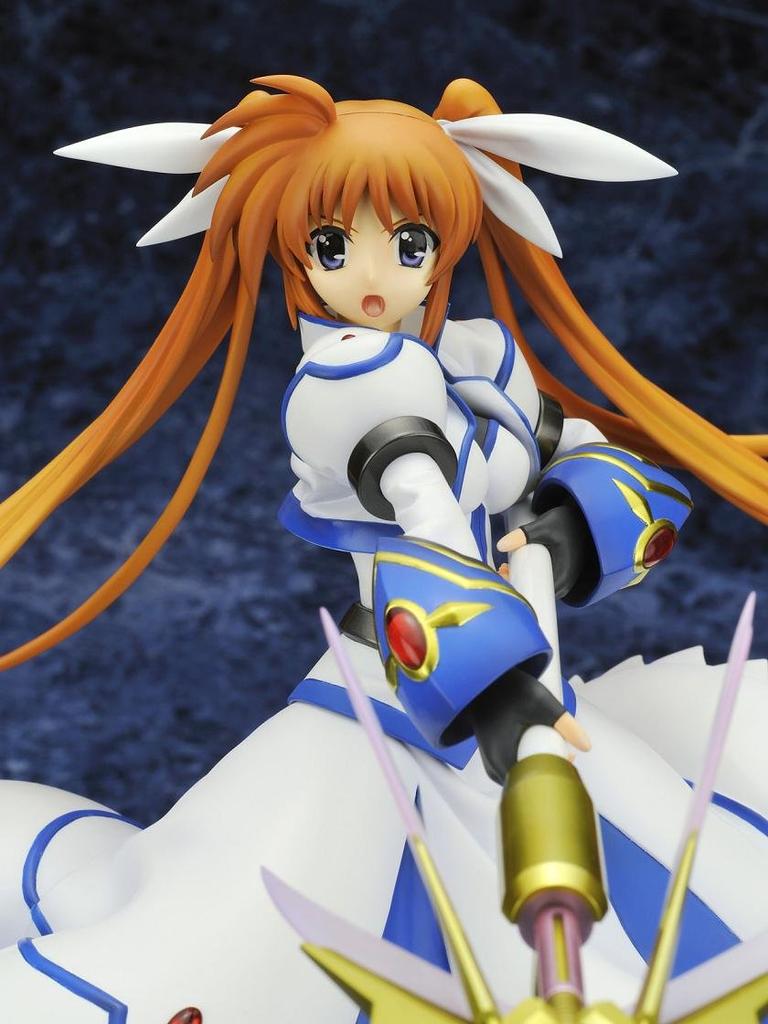 Magical Girl Lyrical Nanoha StrikerS Takamachi Nanoha Exceed Mode (1/7 Scale PVC Painted Finished Figure)