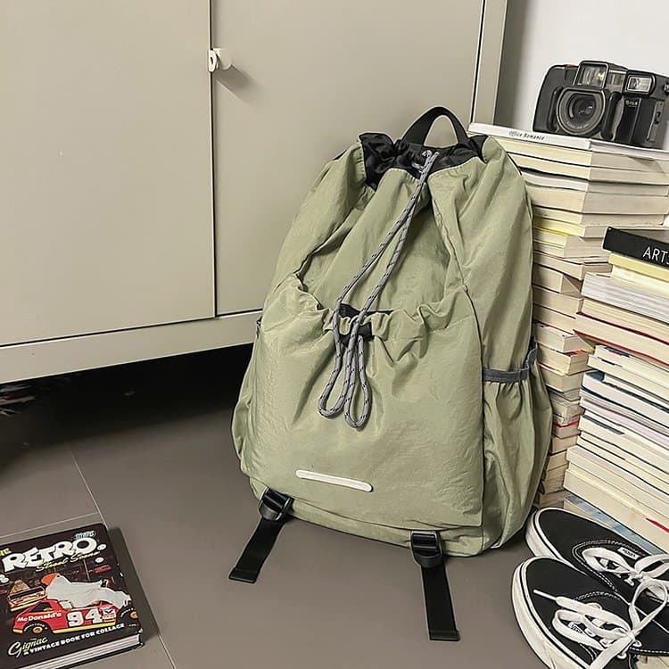 

Functional Wind Drawstring Bundle Backpack