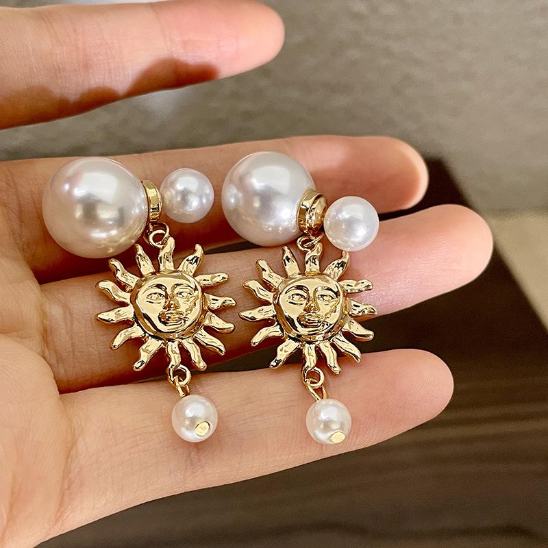 High-End Golden Sunflower Pearl Earrings: Women's Double-Sided Multi-Wear Studs with Small and Large Pearls