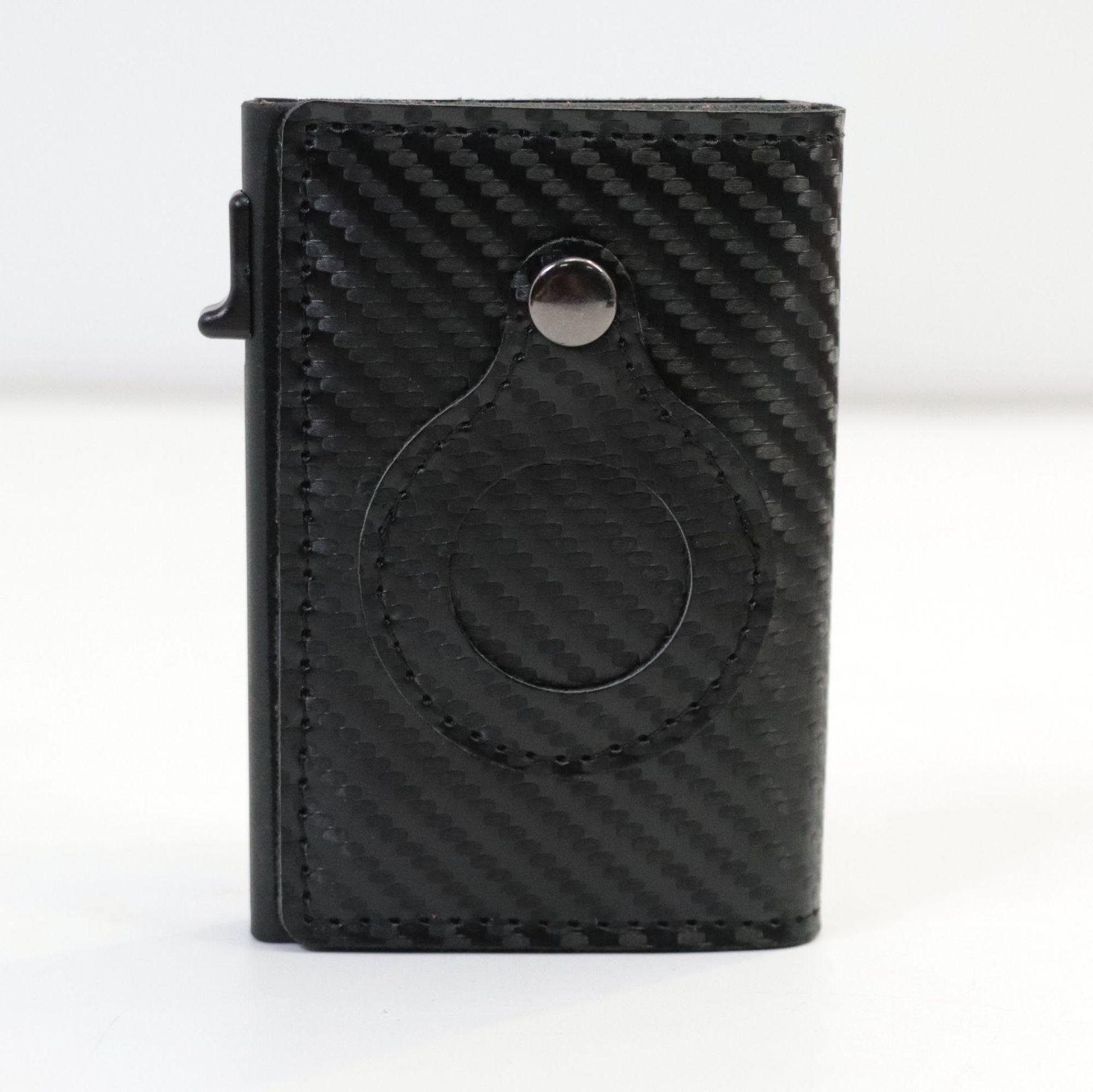 

Мужской кошелек-картхолдер с защитой от кражи, всплывающим механизмом и локатором AirTag