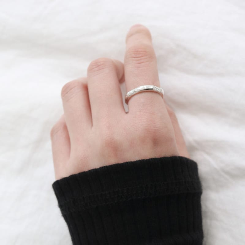 SUIOVE Texture Ring
