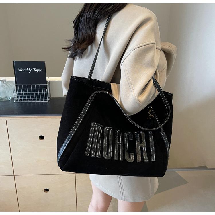 Autumn and Winter Retro Large-capacity Bag Women's 2024 New Fashion Commuter Shoulder Bag Suede Matte Tote Bag
