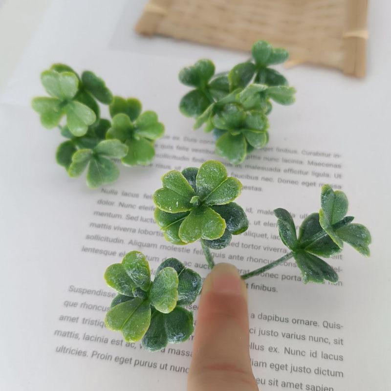 5pcs Mini Branches Stamen DIY Wreath Decorative Accessories Artificial Flower Leaves Grass Christmas Party Decoration Fake Plant