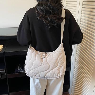 New Japanese Style Quilted Shoulder Bag for Women Lightweight Padded Crossbody Tote Large Capacity Casual Commuter Bag