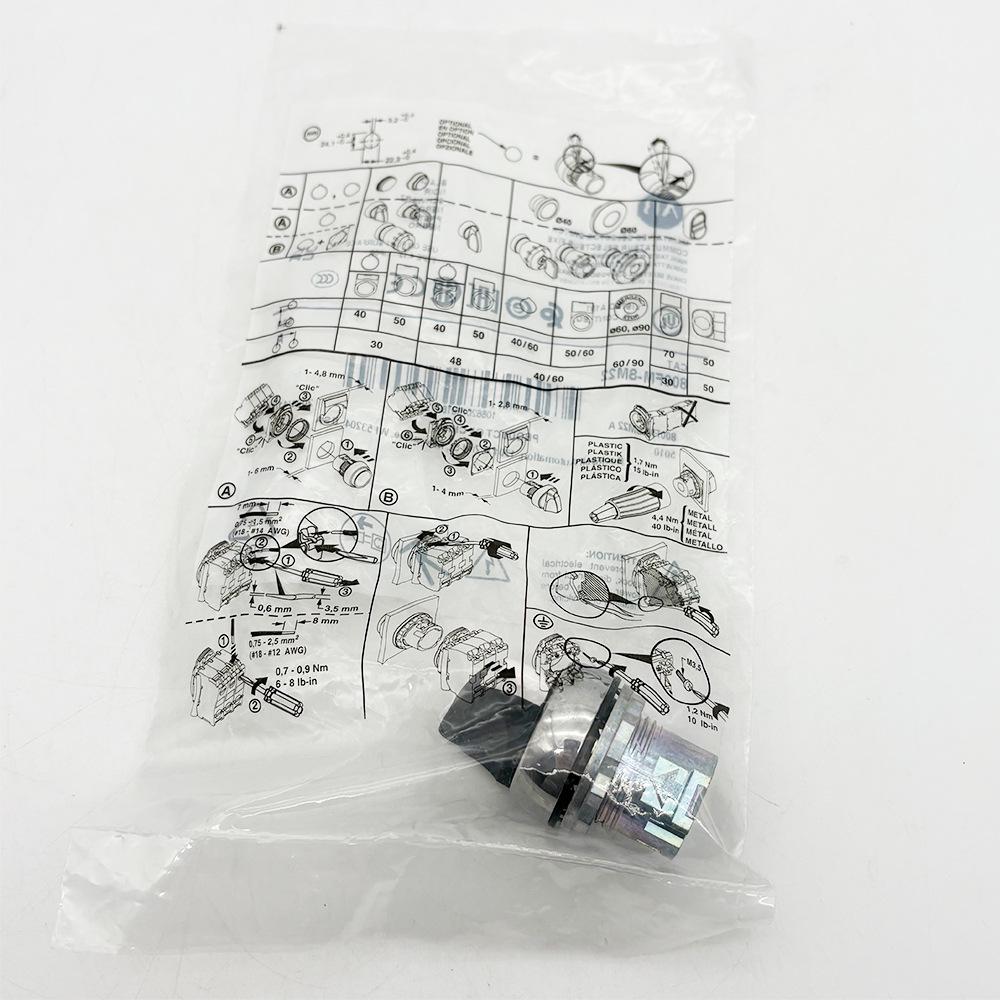 Brand New Allen-Bradley 800FM-SM22 Button Head