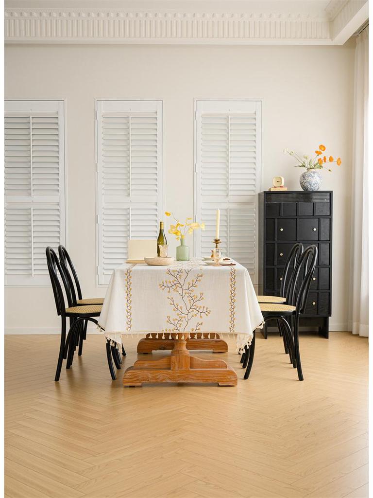 Cross-border Embroidered Plaid Floral Tassel Tablecloth for Coffee & Dining Tables