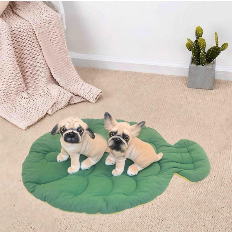 Green Large Size Double-sided Cat Pad Suitable for All Seasons Soft and Comfortable Suitable for Cats and Dogs Breathable Washable Sleeping Blanket