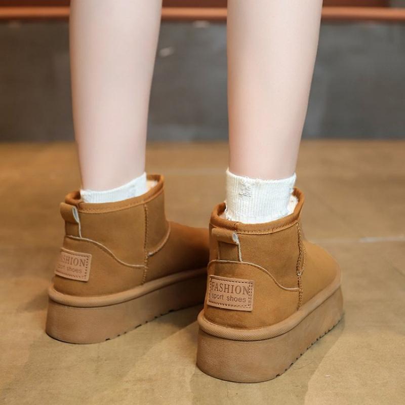 Women's Thick-Soled Non-Slip Snow Boots 2025 New Winter Slip-On Loafers with Fleece Lining, Thickened and Warm Cotton Shoes