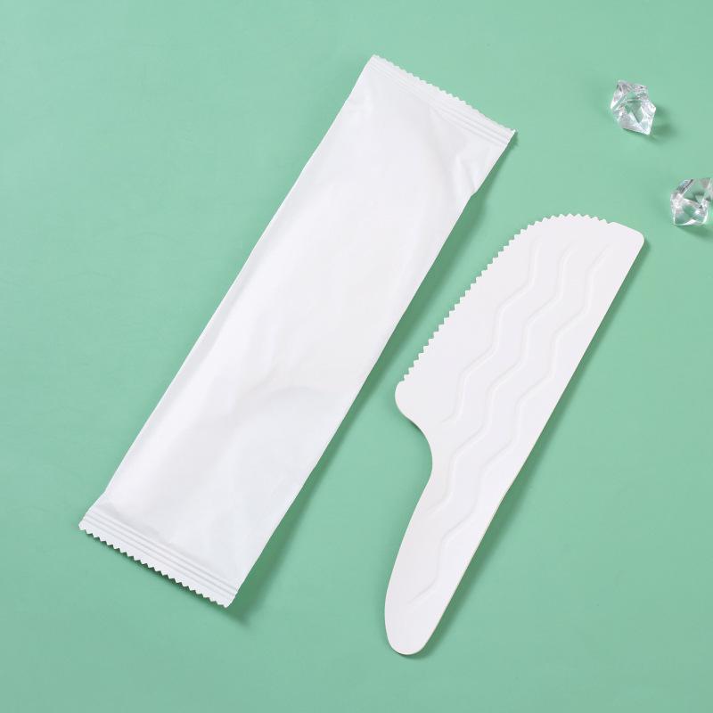 Jednorázové příbory balené jednotlivě: Vidlička, Lžíce, Dezertní vidlička, Dezertní lžíce, Lžička na zmrzlinu