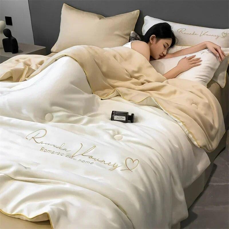 100% Washed Silk Summer Quilt Embroidery Smooth Ice Cooling Comforter for Bed Silky Solid Blanket Soft Cool Summer Blanket