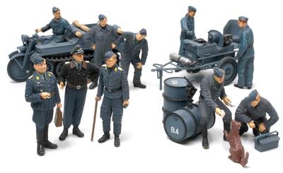 Tamiya Scale Limited Edition German Aircraft Power Supply Vehicle and Air Force Crew Set 1/48