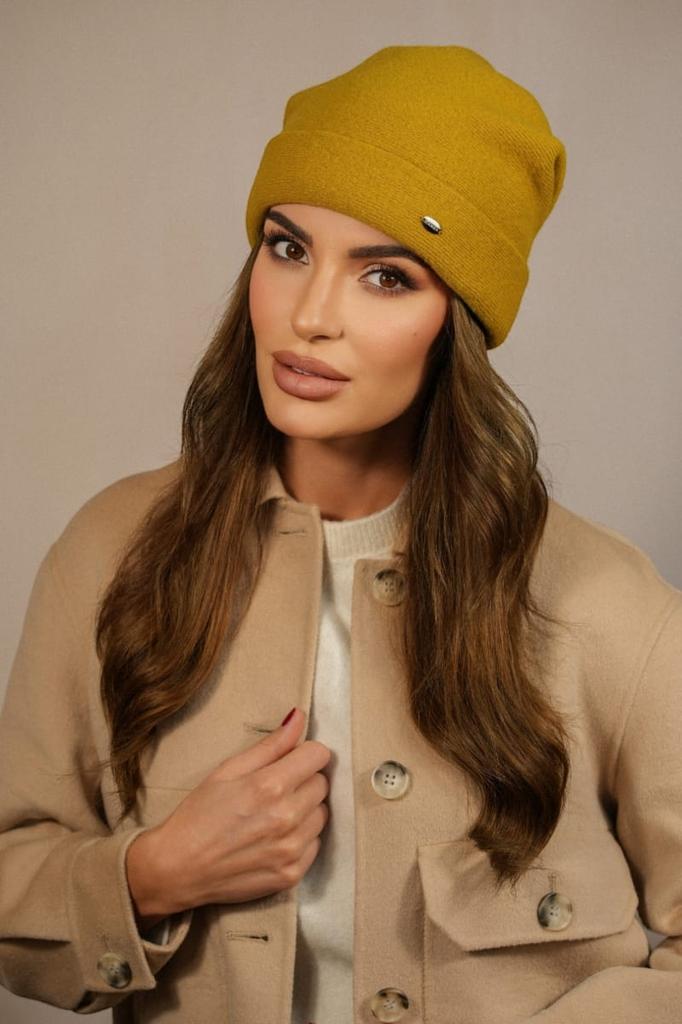 Women' Woolen Hat with a Turn-Up in Lime Color Kamea-Krokus