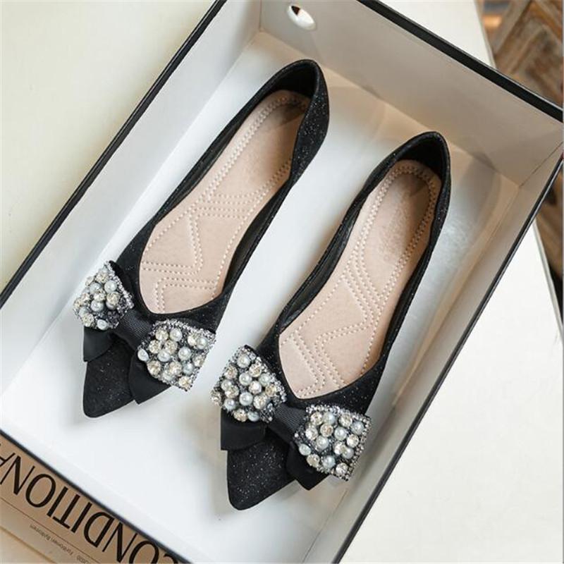 Size 33-43 Women's Pointed Toe Flats Fashion Crystal Women Shoes Women Comfort Loafers Shoes Simple Mary Jane Shoes