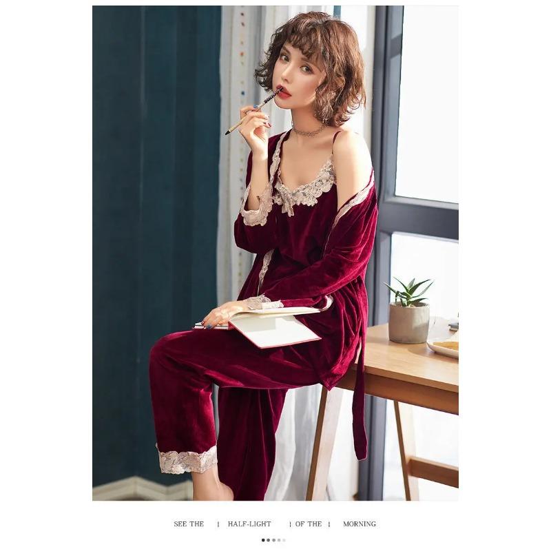 

Пижама женская осенне-зимняя сексуальная слинговая золотая бархатная с длинными рукавами женская ночная рубашка костюм большого размера домашняя одежда комплект из трех предметов 2XL