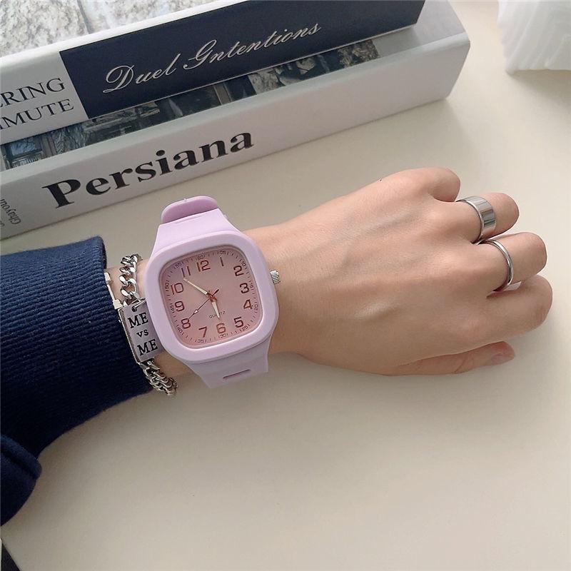 Korean Simple Square Quartz Digital Dial Casual Wrist Watches Rubber Strap Student Couple Watch Waterproof Wristwatch for Men and Women