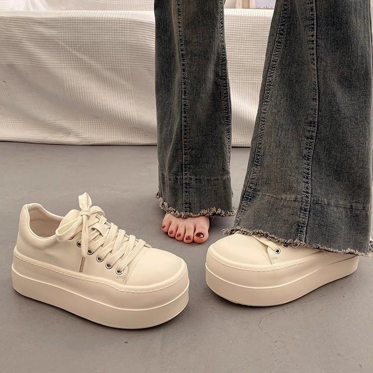 2025 new thick-soled little white shoes women's spring versatile muffin small women's shoes heightening casual sports board shoes