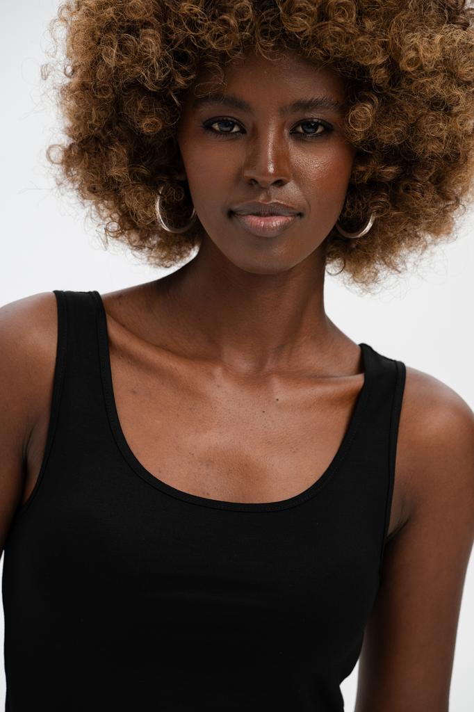 Top Damski Skaneo Black 34