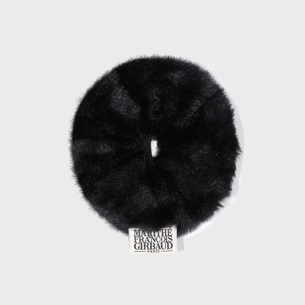 CLASSIC LOGO FUR SCRUNCHIE black