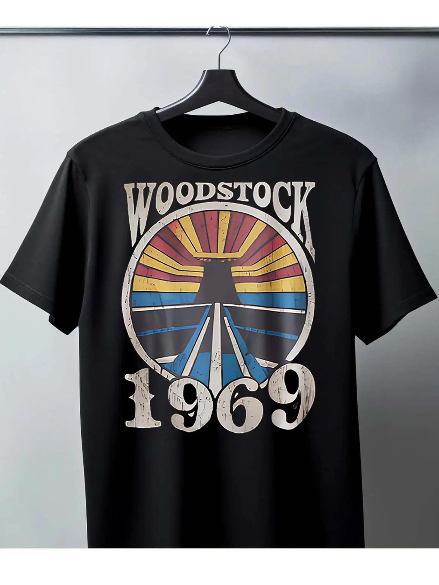 Men s Black T-Shirt- Vintage Woodstock 1969 Music Festival T-Shirt S