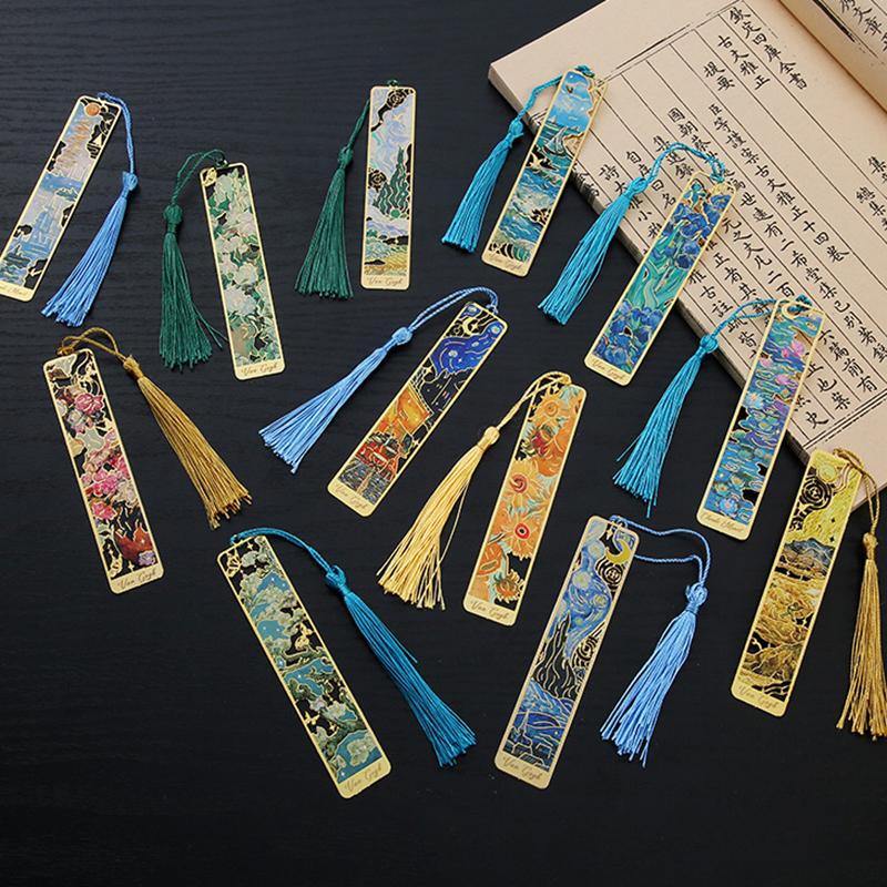 1 Pc Retro Floral Painting Metal Bookmark Hollow Bronzing Bookmark With Tassel Stationery Gifts For Book Club Reader