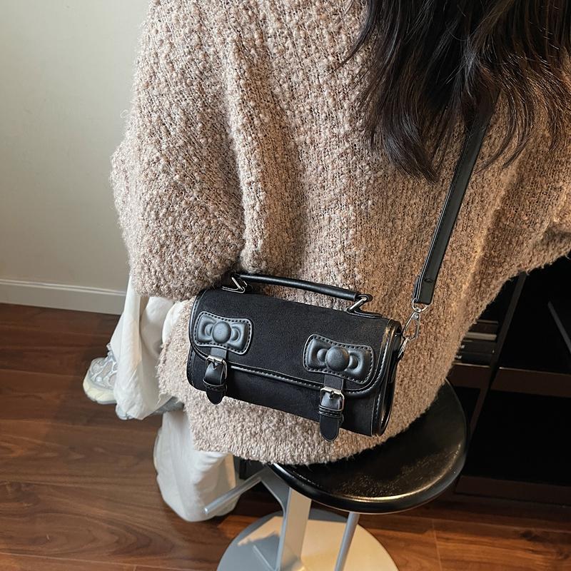 Autumn New Retro British Saddle Messenger Bag Women's Bag Niche High-end Simple Shoulder Small Square Bag