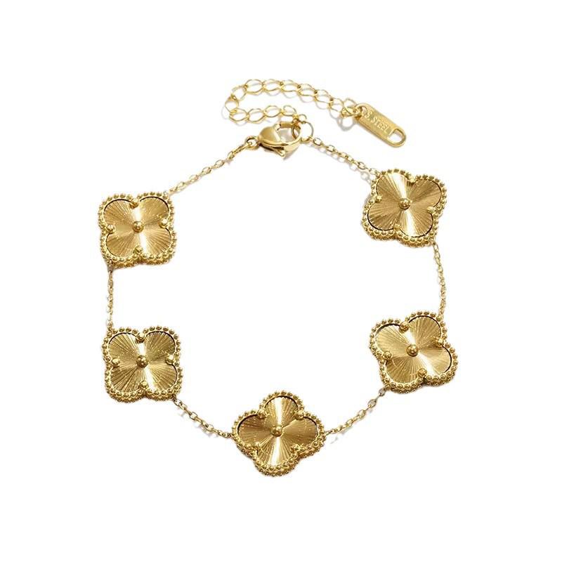 Stylish 13MM Four-Leaf Clover Laser-Cut Hand Jewelry - Daily Wear for Influencers