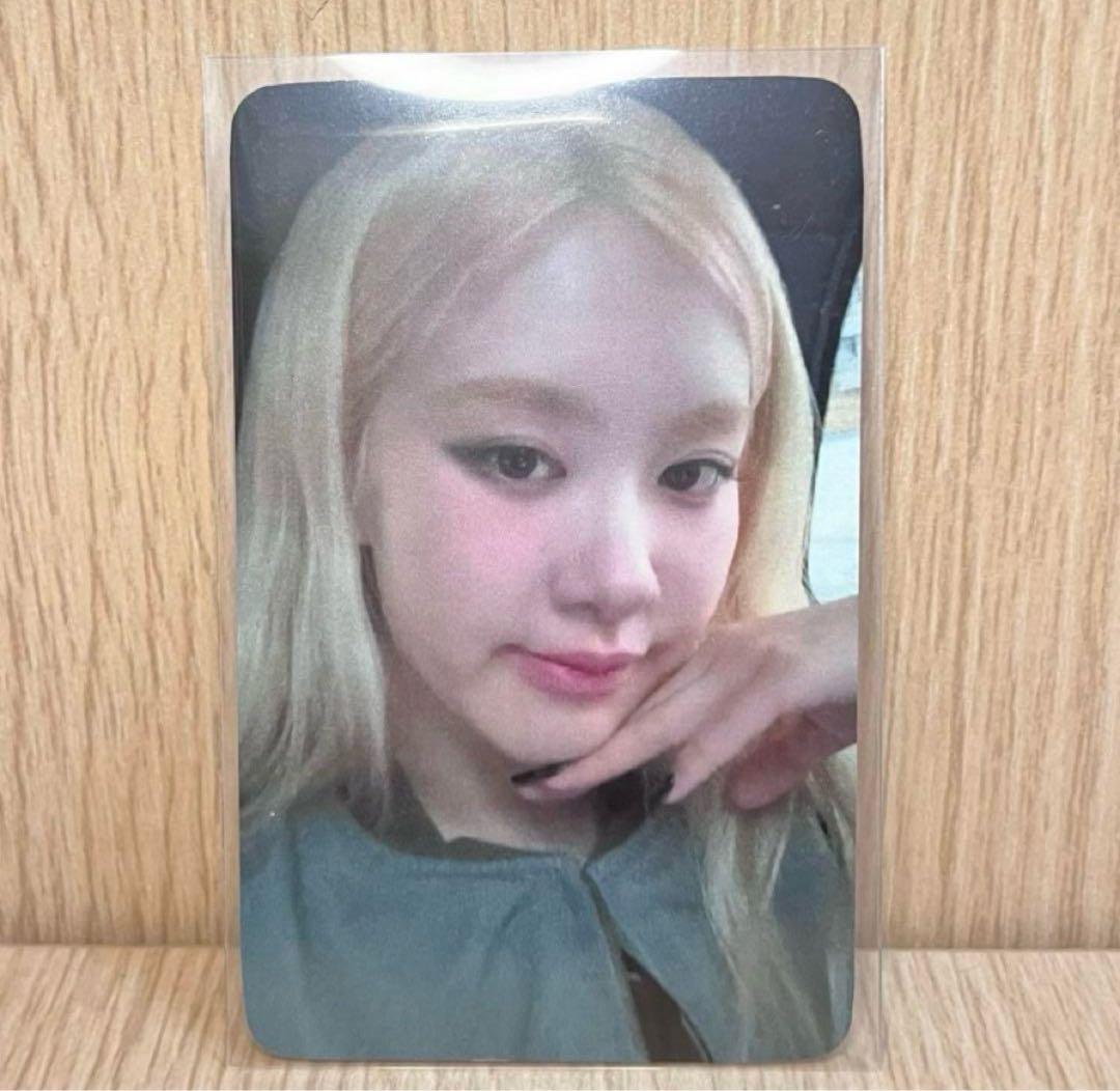 

[USED] BLACKPINK Rosé Rosie withmuu Pop-Up Trading Card