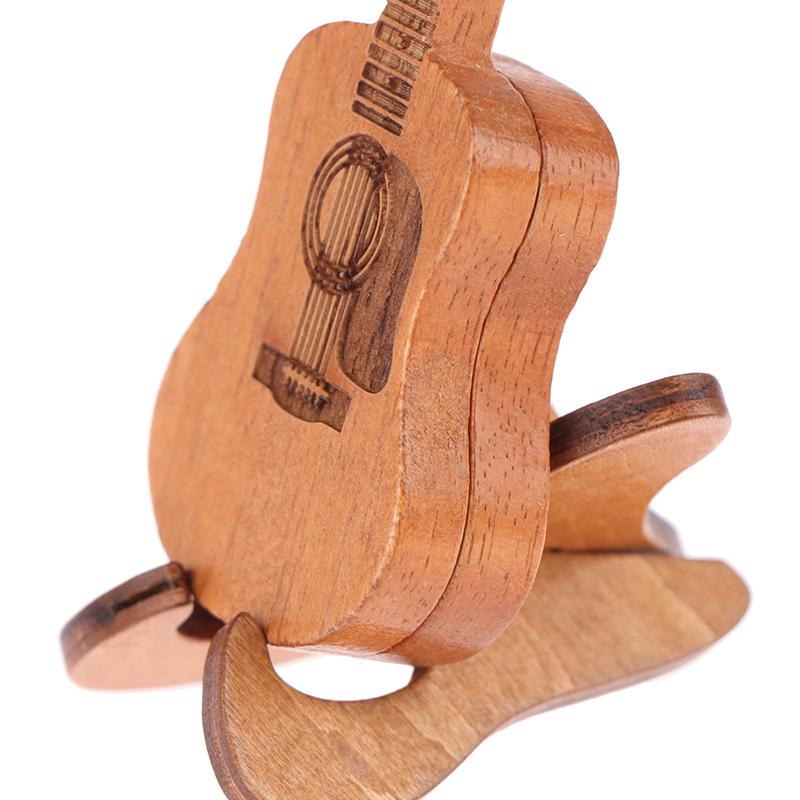 Wooden Guitar Pick Box With Standard 3 Pcs Engraved Guitar Picks Box Guitar Plectrum Storage Box For Guitar Lovers Guitarists
