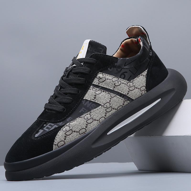 

European Station New 2025 Little White Shoes Men s Leather Sports Platform Casual Shoes Men s Breathable Fashion Board Shoes 44