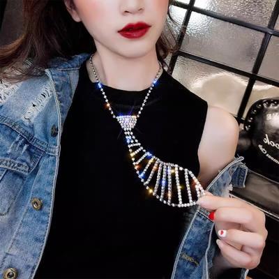 Náhrdelník s uzlom a príveskom s strapcami Nastaviteľný trblietavý choker s kamienkami Party Prom Náhrdelník Šperk Darček