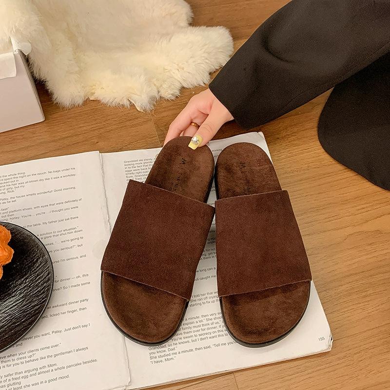 Retro-Stil Anti-Samtleder Flachboden Boken Hausschuhe Damen Neu Herbstmode Vielseitig mit Rock Ein-Wort-Slipper