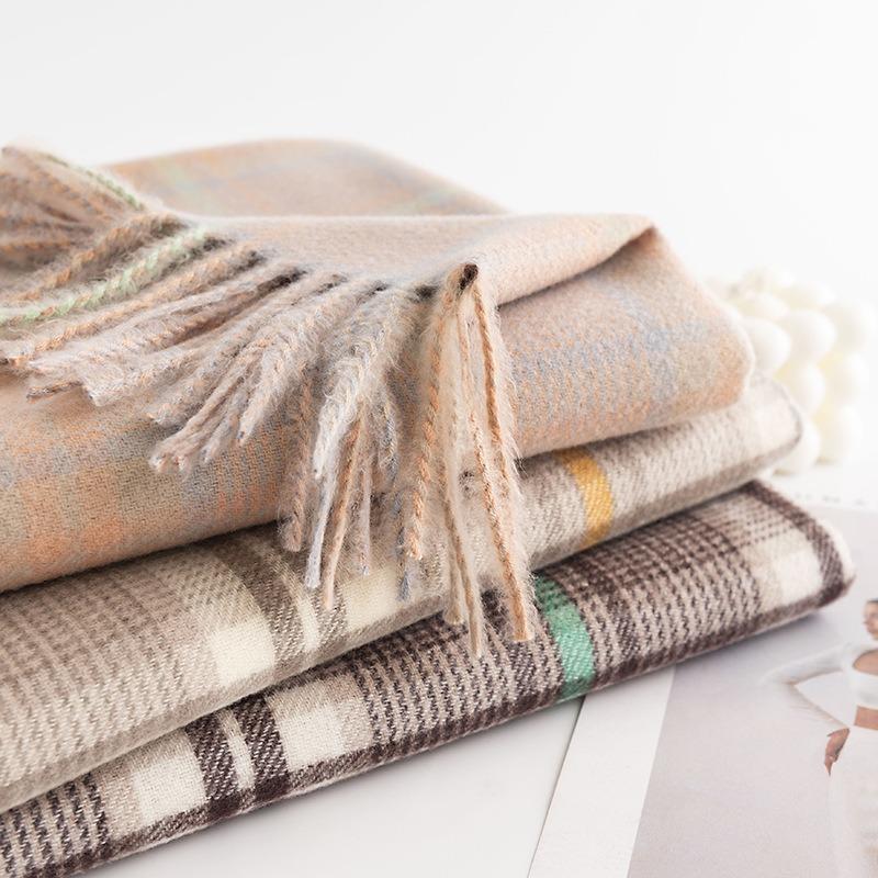 Elegant Plaid Scarf Women's Winter New Fashion Commuter Neck Protection Cold Imitation Cashmere Scarf Warm Shawl