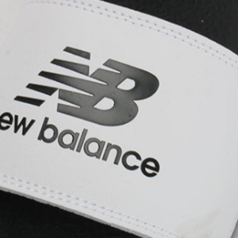 New Balance Unisex Slipper Indoor Shoes White Black Suf050w2