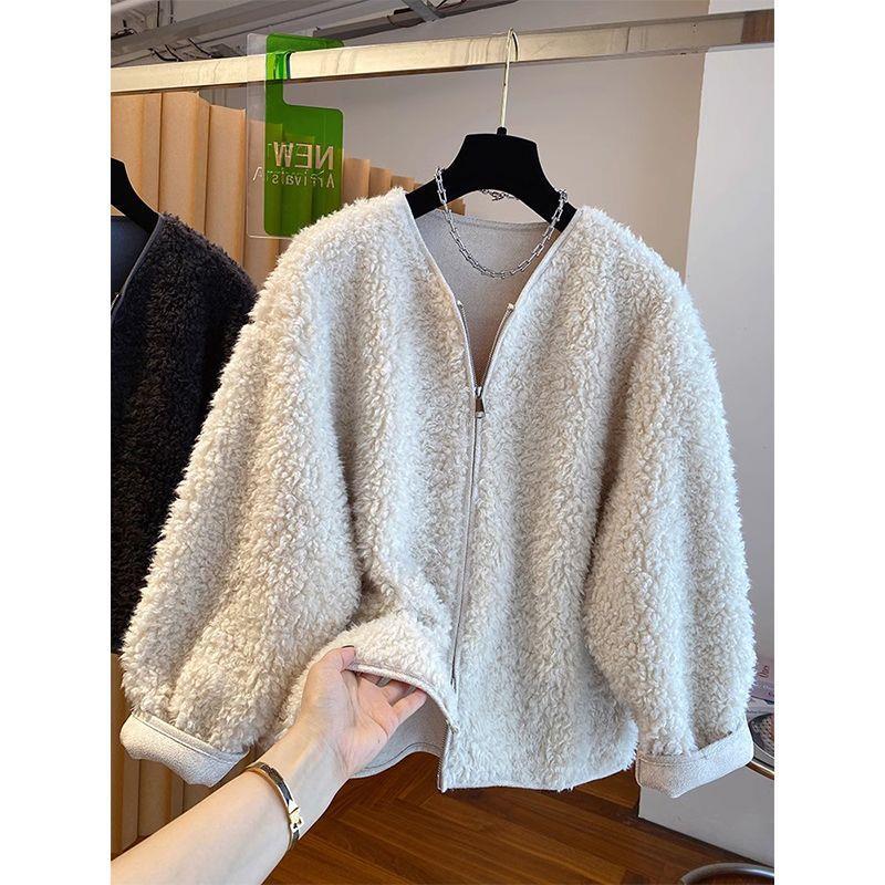 Winter 2025 Women's Faux Lambswool Leather-Fur Coat - Warm, Loose, Fluffy
