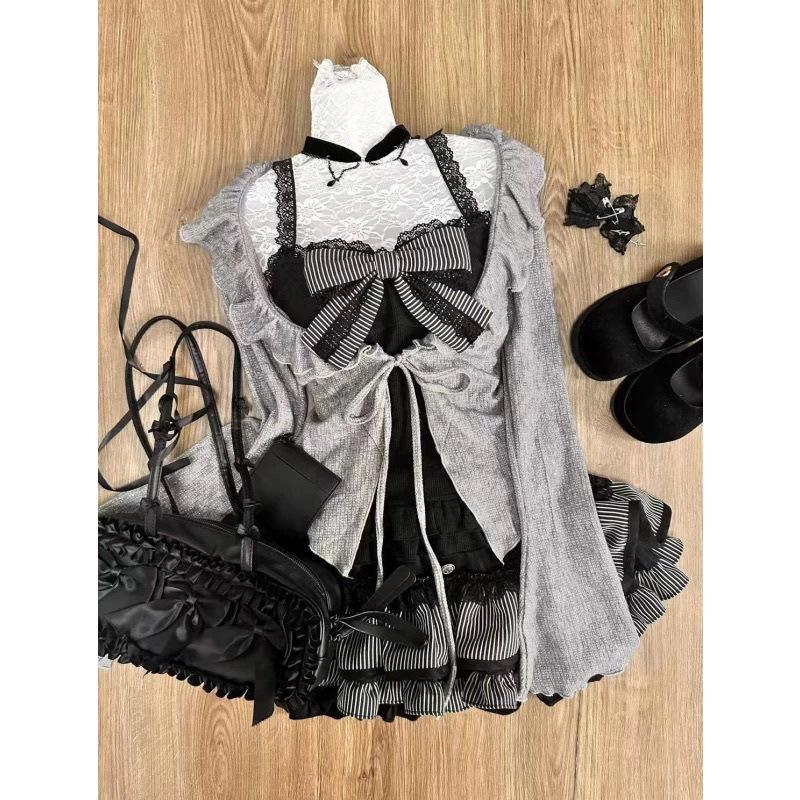 Süßes Lolita Dreiteiliges Set für Frühling und Herbst Schnürung Rüschen Strickjacke Sexy Enganliegend Trägerloses Weste Oberteile Hohe Taille Raffung Röcke