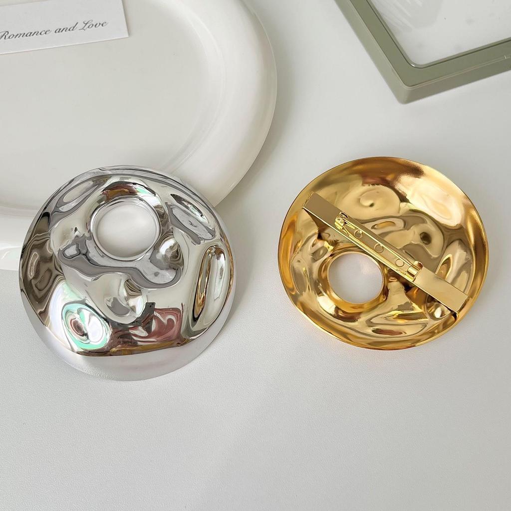 Coleção de Broches de Aço Inoxidável de Luxo: Elegante, Durável, Não Desbota