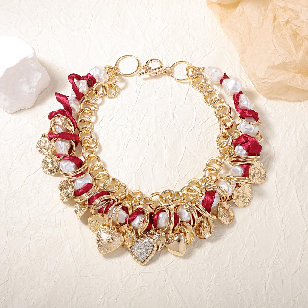 Exaggerated personality street photography trend unique design sense multi-layer chain imitation pearl stacking wearing retro necklace