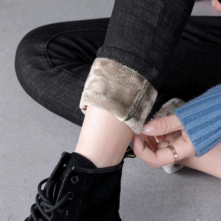 Thickened Fleece Women's Jeans High Waist Slimming Versatile Outerwear Winter Elastic Slim Fit Pants Comfortable Autumn Winter