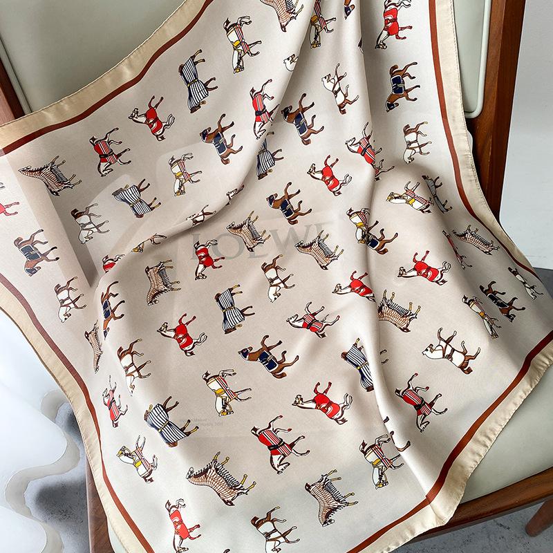 Luxury Animal Silk Satin Head Scarf For Women Plaid Print Kerchief Neck Scarfs 70cm Square Shawls and Wrpas Scarves For Ladies