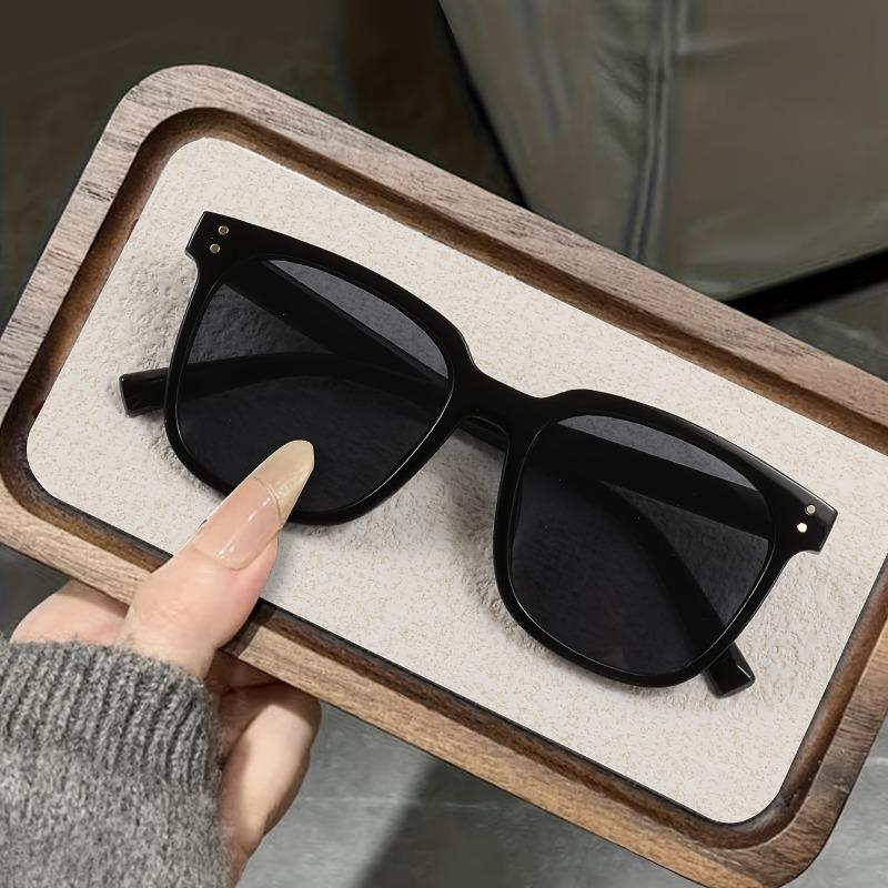 

1/2/3pc Unisex retro square sunglasses, UV protection, lightweight, metal hinges. For daily, parties & gifting. чорний