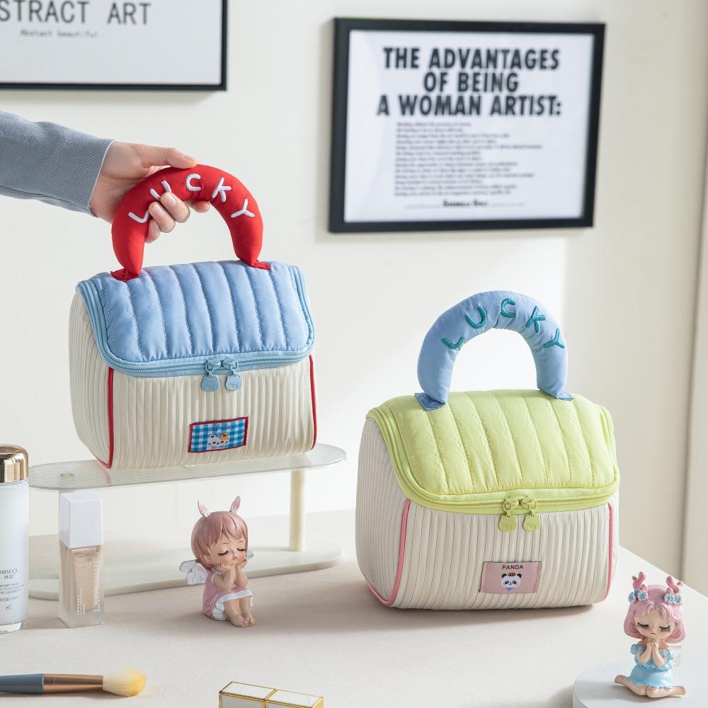 

Cute Cottage Cosmetic Bag Travel Portable Wash Bag Soft Moe Portable Storage Bag Large Capacity House Storage Bag