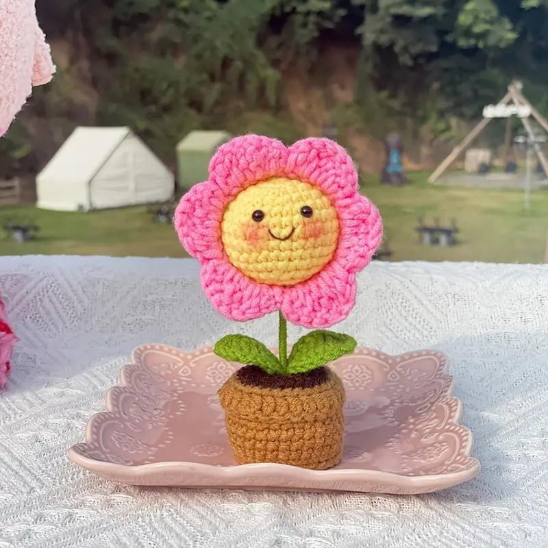 Cute Sunflower Pot Mini Handwoven Happy Sunflower Knitting Flower Desk Car Decoration Crochet Decor