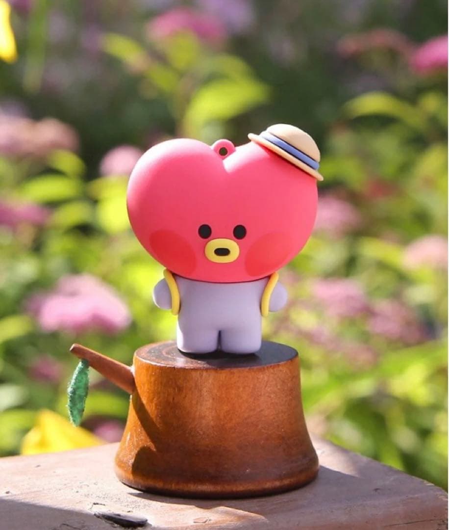 [Б/У] Куплено в Корее: BT21 TATA Брелок-фигурка Пикник