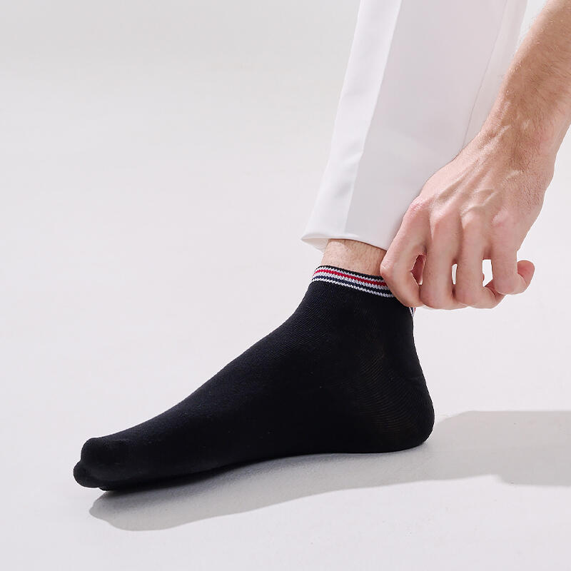 8 pairs of men s and women s preppy line sneaker socks male
