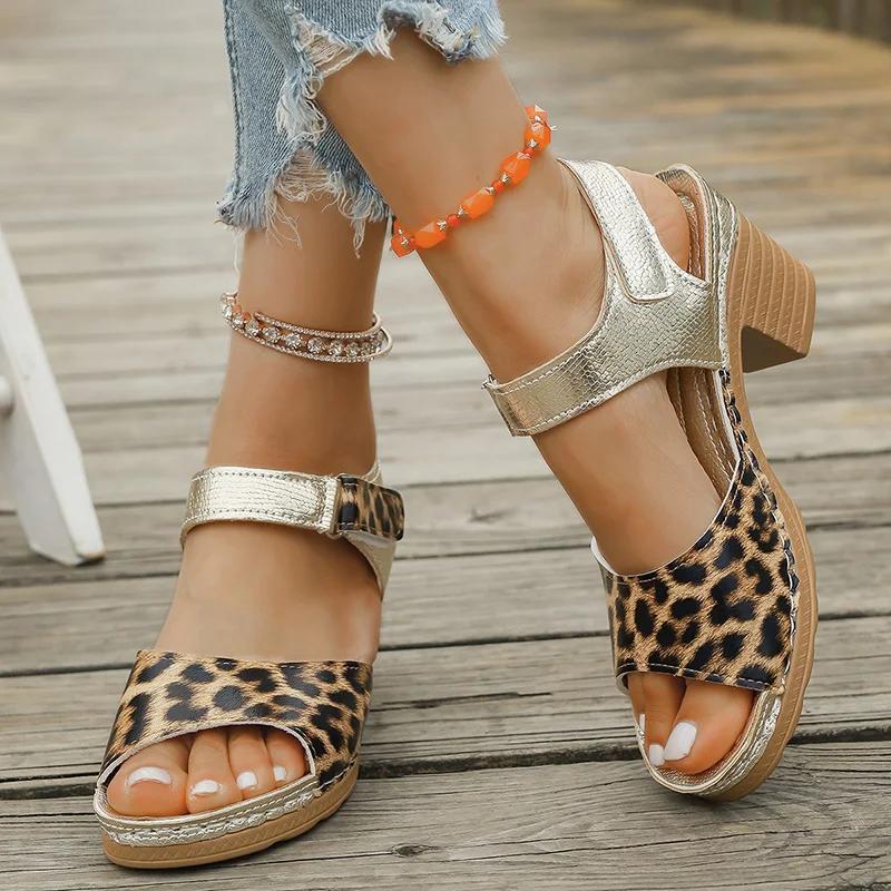 Mode Lätta Leopardmönstrade Sandaler med Tjock Klack Dam Sommar Höga Klackar Platåsandaler Dam Ankelrem Halkfria Strand Sandalias